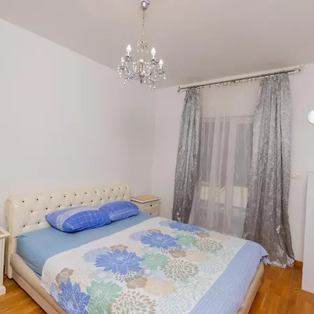 City Compass 3 * بودغوريتْسا